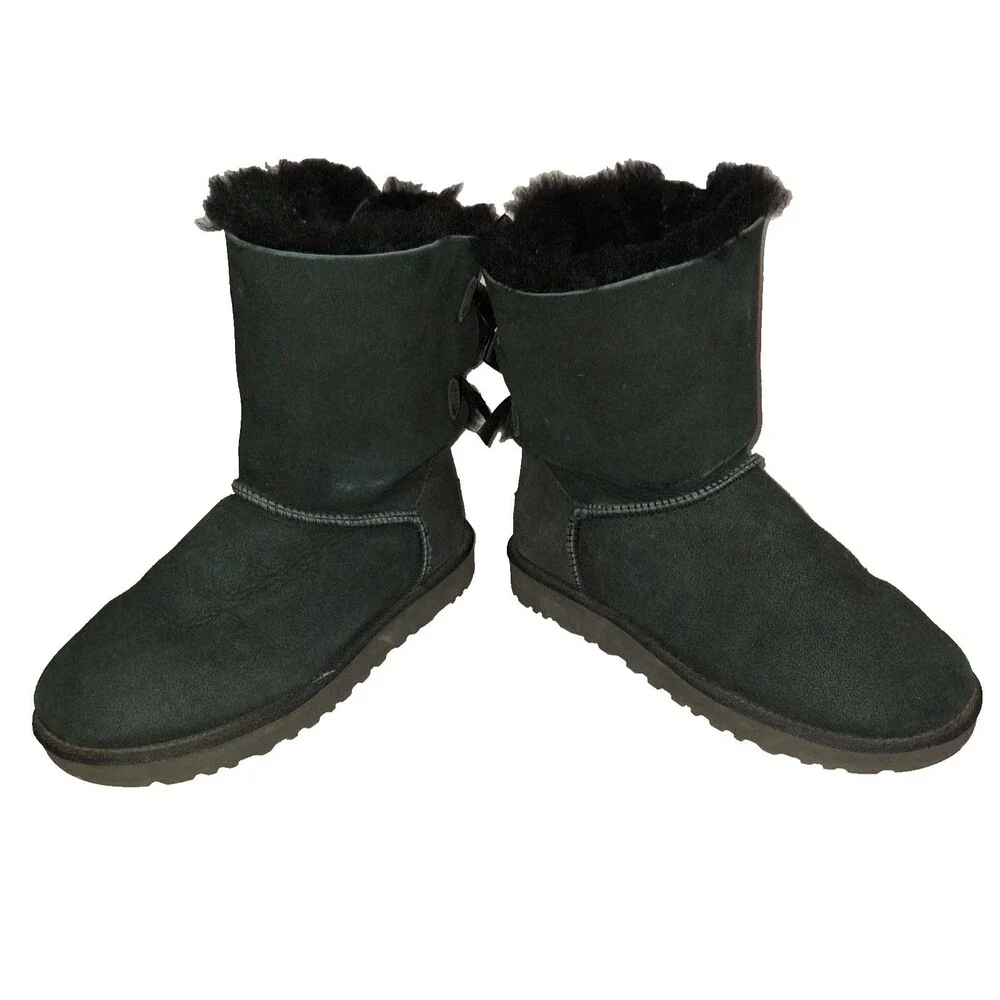 UGG Australia Bailey Bow II Women's Black Sheepskin Boots Size 8